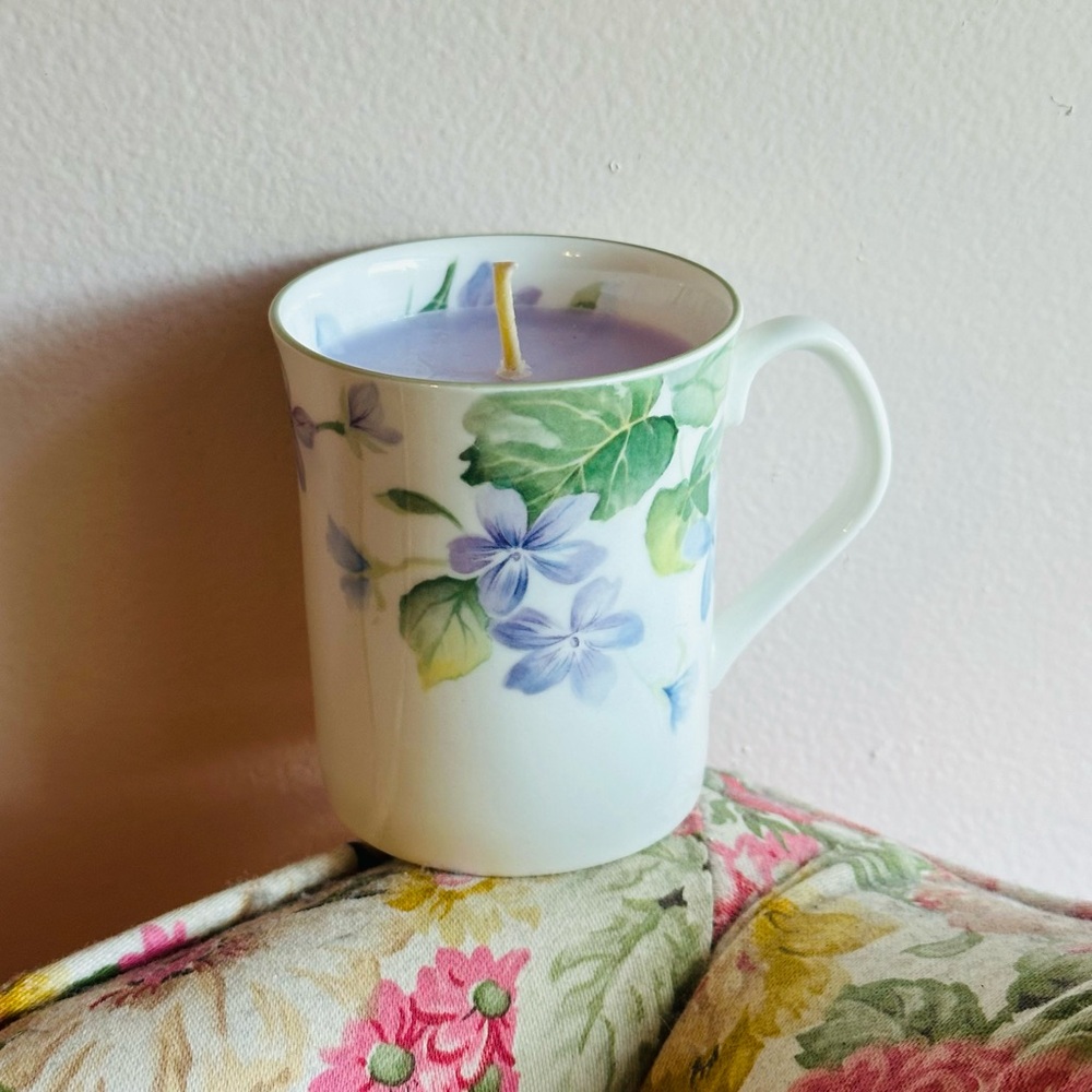 Teacup candle